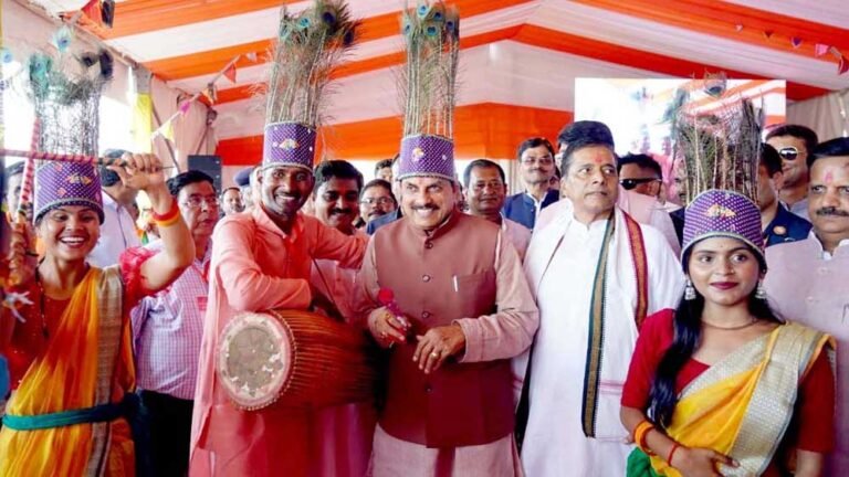 CM डॉ. यादव मऊगंज पहुंचे, बहुती जलप्रपात का किया अवलोकन, व्यू प्वाइंट से निहारी दूधिया धाराएं