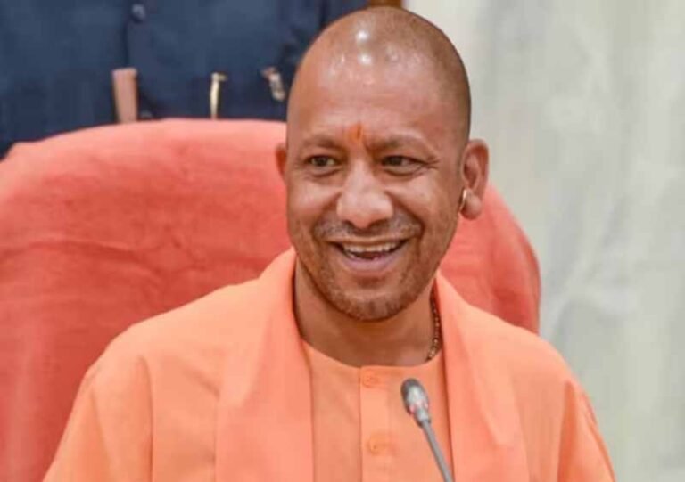 योगी सरकार का विजन : आत्मनिर्भर भारत का मजबूत आधार बनेंगे यूपी में निवेश और डिफेंस इंडस्ट्रीज़ सेक्टर