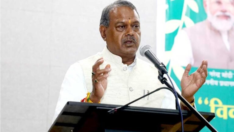 वृद्धजनों के कल्याण में परिवार जैसा स्नेह जरूरी, बोले मंत्री कुशवाह