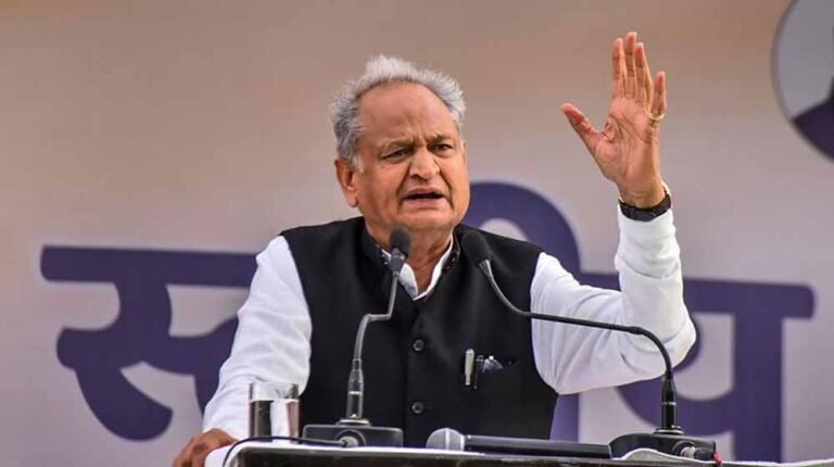 राहुल को धमकी पर गहलोत का वार – BJP पर नफरत फैलाने का आरोप