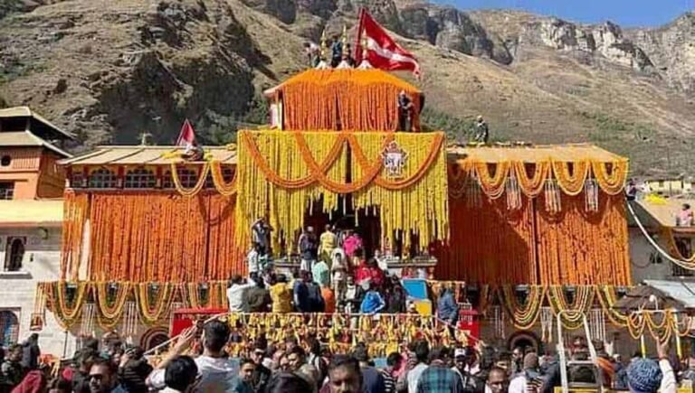 तीर्थयात्रियों के लिए बड़ा फैसला: बद्रीनाथ मंदिर में अब नहीं होगी भिक्षावृत्ति