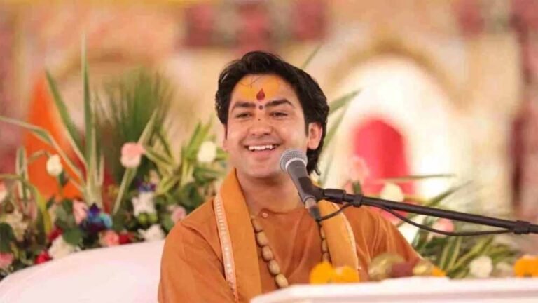 धर्मसभा से एक घंटे पहले प्रशासन ने फटकार, धीरेंद्र शास्त्री की परमिशन रद्द