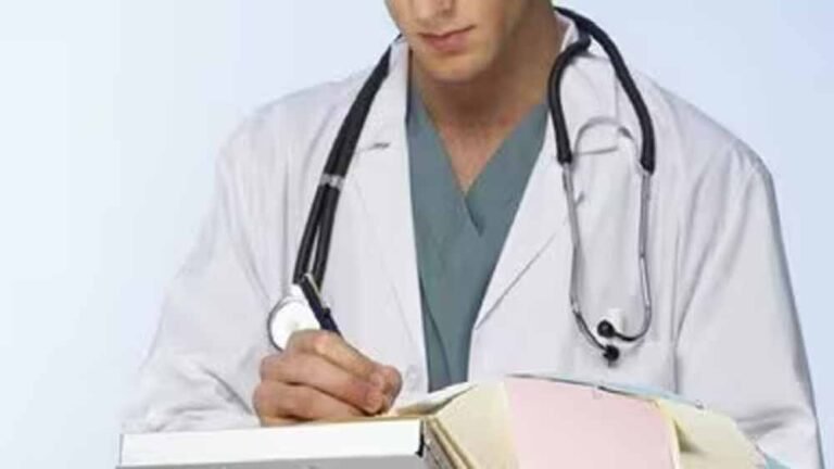 स्वास्थ्य शिक्षा में नई पहल: नॉन-क्लिनिकल रेजिडेंट डॉक्टरों को भी मिलेगा कॉलेजों में मौका