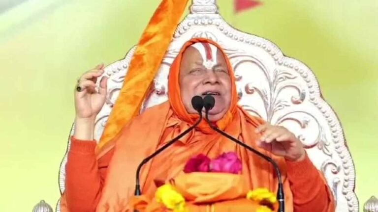 श्रीरामभद्राचार्य ने कहा, ‘UP लग रहा है मिनी पाकिस्तान’, भड़का सोशल मीडिया