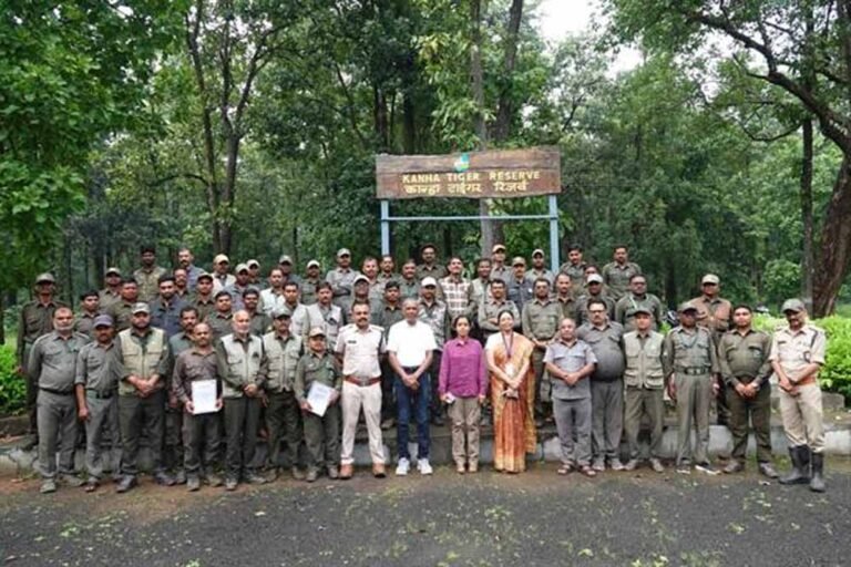 कान्हा टाइगर रिजर्व में हुआ इंग्लिश स्पीकिंग प्रशिक्षण
