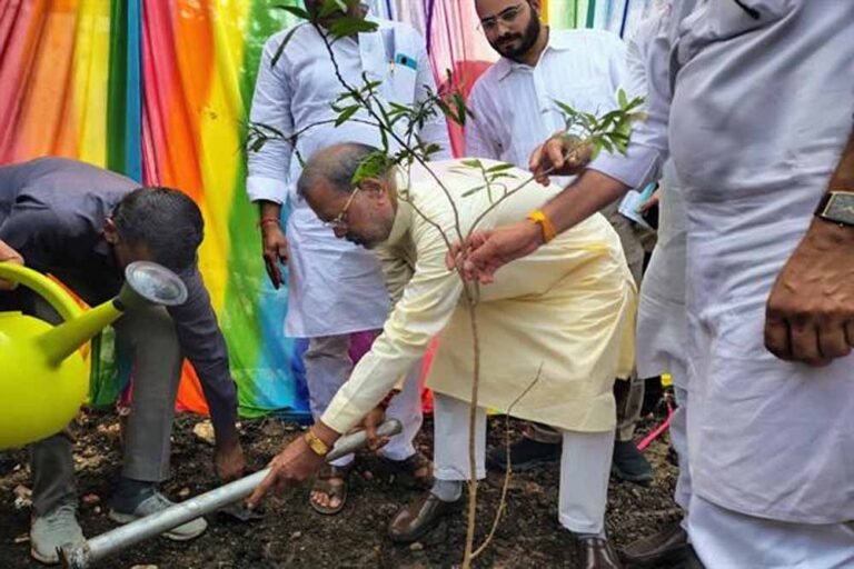 सेवा पखवाड़ा का उद्देश्य स्वच्छता, सेवा और सामुदायिक उत्तरदायित्व को प्रोत्साहित करना : मंत्री कुशवाहा
