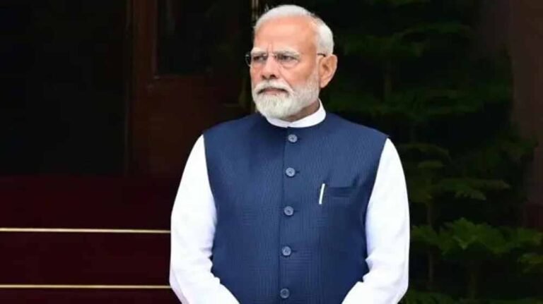 मोदी के ट्वीट से पाकिस्तान में हड़कंप, नकवी और आसिफ का रिएक्शन वायरल