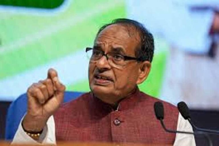 शिवराज ने किसानों की समस्याओं को लेकर लिया कड़ा कदम, फोन पर सुनाया बड़ा फरमान