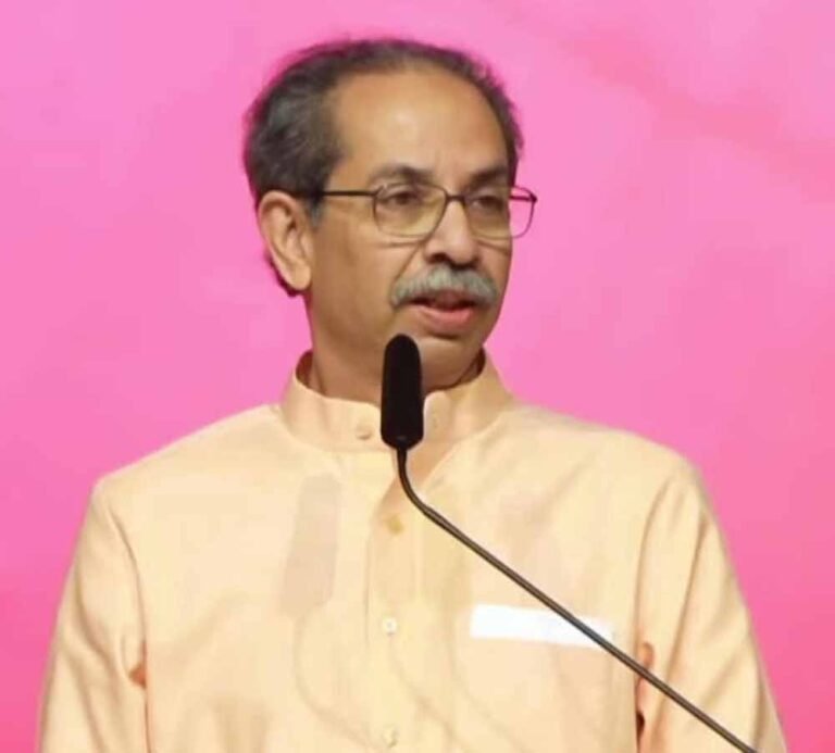 भारत-पाक मैच पर उद्धव ठाकरे का बड़ा बयान, सड़क पर उतरने की चेतावनी