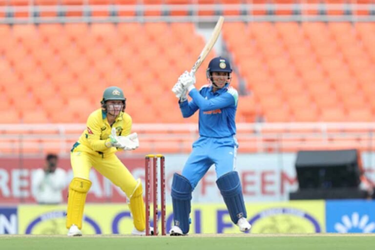 महिला क्रिकेट: भारत के खिलाफ धीमी ओवरों पर ऑस्ट्रेलिया टीम पर लगा दंड