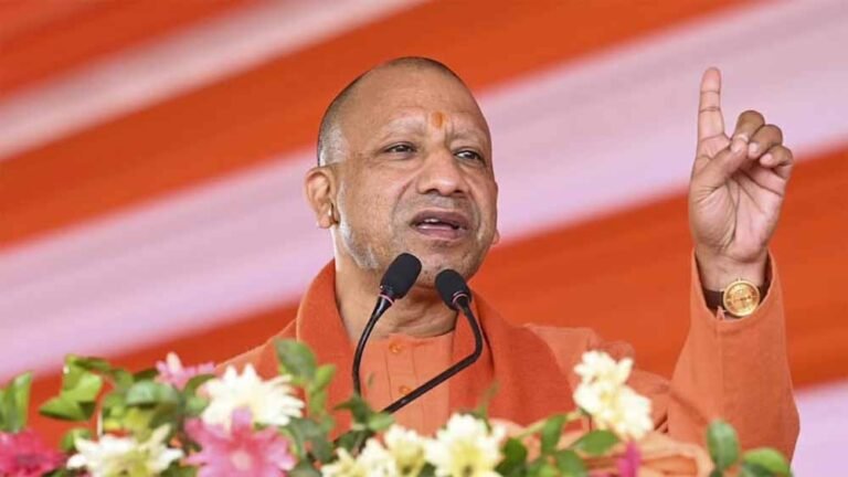 छात्रों पर लाठीचार्ज का मामला, CM योगी ने तुरंत लिया एक्शन