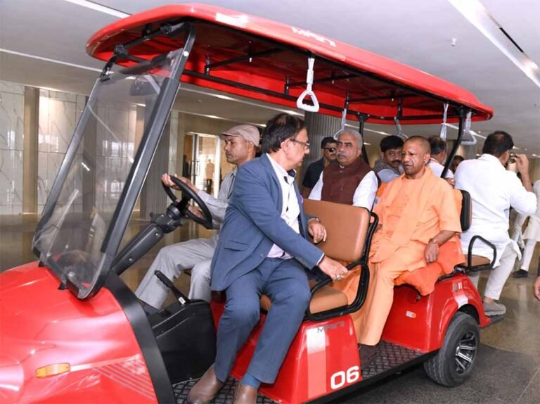 मुख्यमंत्री ने की यूपी इंटरनेशनल ट्रेड शो की तैयारियों की समीक्षा, दिए आवश्यक दिशा निर्देश