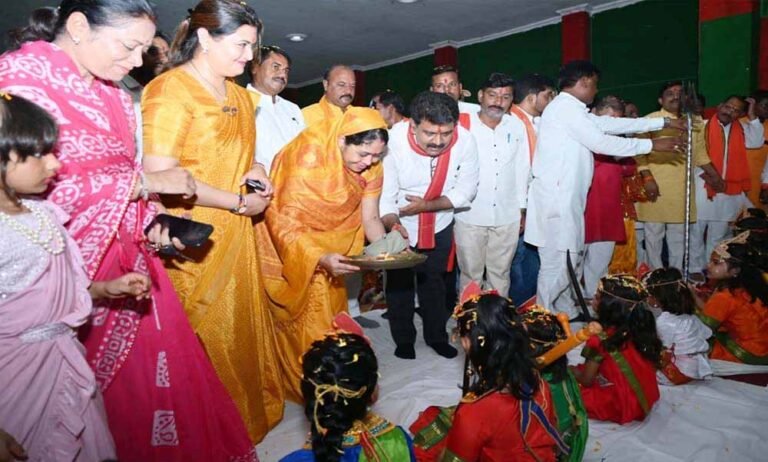 उपमुख्यमंत्री शर्मा ने नवरात्रि पर आस्था का संदेश दिया, कन्या पूजन कर किया शुभकामनाओं