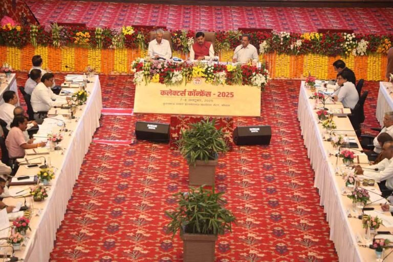 कमिश्नर-कलेक्टर कॉन्फ्रेंस का दूसरा दिन