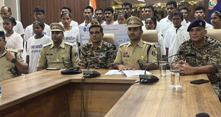 छत्तीसगढ़ में बदलाव: नक्सली हिंसा पर लगाम, 27 बाहलकर्ताओं का मुख्यधारा में स्वागत