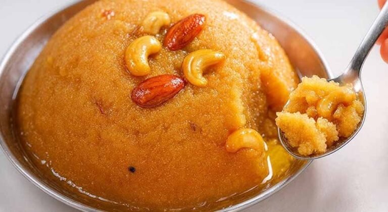 मीठे में कुछ नया ट्राय करें: मिनटों में तैयार करें लाजवाब बेसन का हलवा