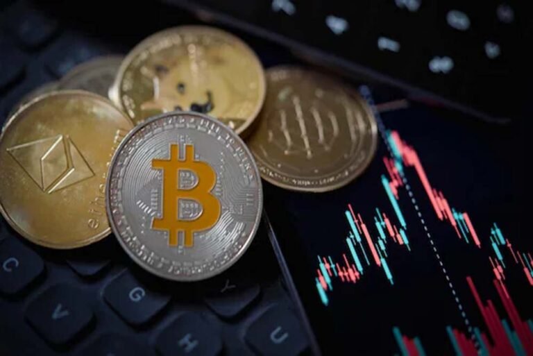 ट्रंप ने दिया बड़ा बयान, क्रिप्टो मार्केट में मचा तांडव, बिटकॉइन की कीमतें टूटीं