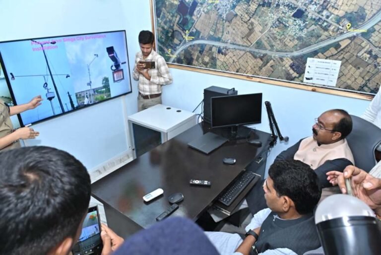 सिमगा में उप मुख्यमंत्री  अरुण साव ने किया सिटी सर्विलांस का शुभारंभ