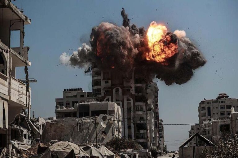 शांति के बीच टूटे सन्नाटा, गाजा में भारी झड़प, 27 नागरिक और 8 आतंकी मरे