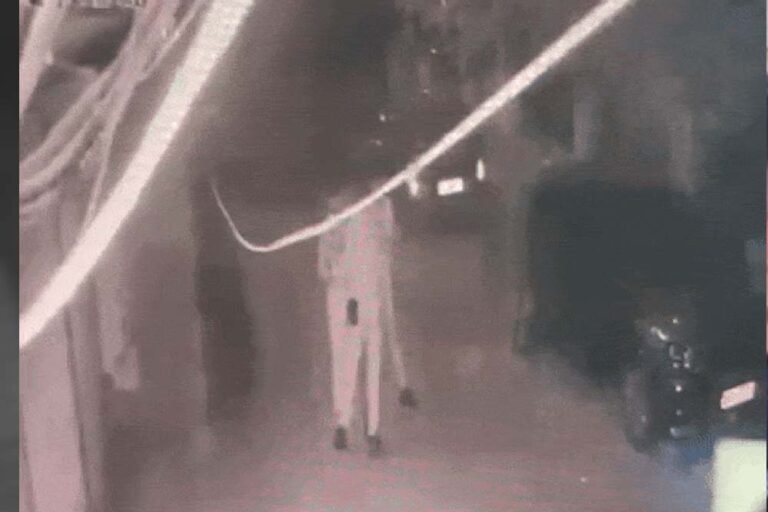 उदित गायकी केस: पुलिस की मारपीट का वीडियो वायरल, भोपाल में फूट रहा गुस्सा