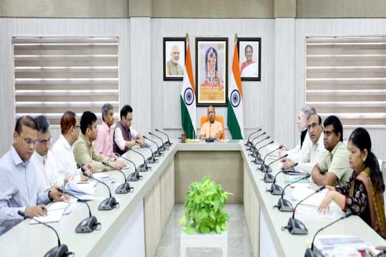पंचायतों को आर्थिक आत्मनिर्भर बनाने के लिए पारदर्शिता, तकनीक और स्थानीय संसाधनों के उपयोग पर बल