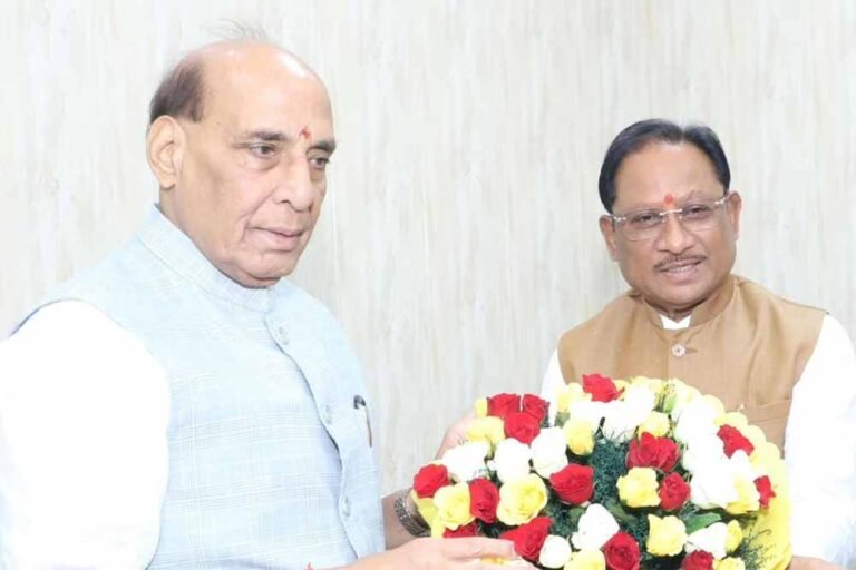 नौसेना पोत होंगे छत्तीसगढ़ की नदियों के नाम, मुख्यमंत्री साय से मुलाकात के दौरान रक्षामंत्री ने जताई सहमति