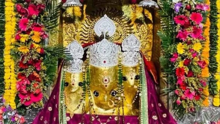 मां बगलामुखी का पीला वस्त्र और सामग्री: इसका रहस्य और महत्व