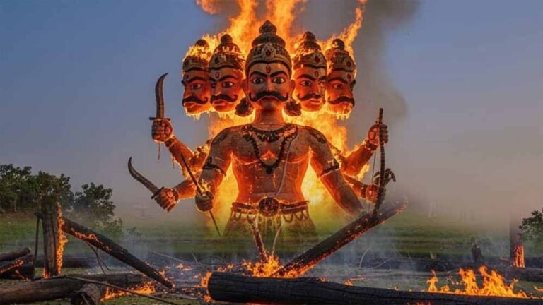 दशहरे की लकड़ी से चमत्कारी उपाय: नकारात्मक ऊर्जा को करें दूर