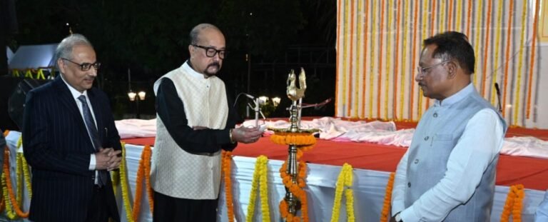 रायपुर राजभवन में दीपावली मिलन का भव्य आयोजन, स्नेह और सौहार्द का माहौल