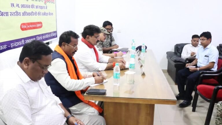 रायपुर : उपमुख्यमंत्री विजय शर्मा ने पुनर्वास केंद्र की व्यवस्थाओं और सुविधाओं की समीक्षा की