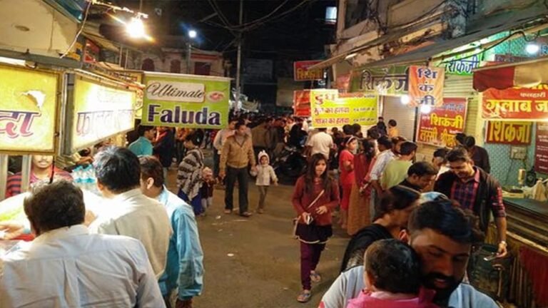 नगर निगम मुख्यालय में बैठक, चौपाटी में परंपरागत व्यंजनों की दुकानों की अनुमति तय, सैंडविच और चाइनिज स्टॉल को सूची में शामिल करने पर चर्चा