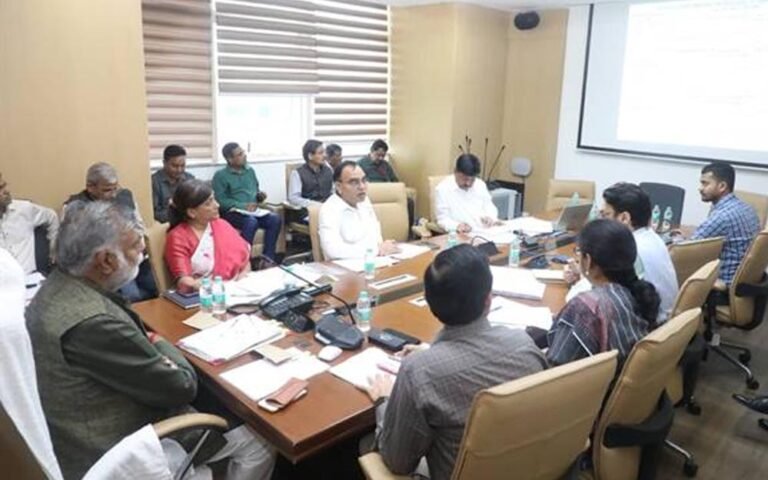 संविदा पंचायत कर्मियों का मानदेय अब समय पर: मंत्री पटेल ने दिए सख्त निर्देश