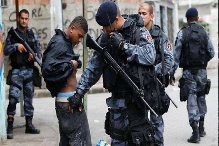 भयंकर कार्रवाई: ब्राजील में नशे के खिलाफ ऑपरेशन, 119 से अधिक मृतक और जनता का गुस्सा