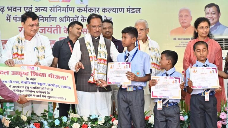 राज्य सरकार की पहल से बदल रही है मजदूरों की दुनिया – रायपुर से उभर रही नई उम्मीदें