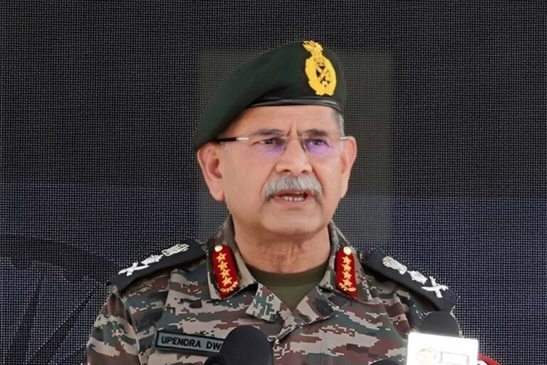 पाकिस्तान को जनरल द्विवेदी की चेतावनी: तय कर ले, भूगोल में रहना है या नहीं