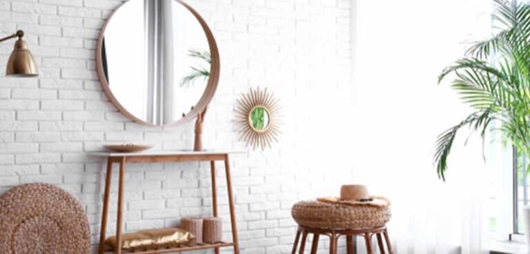 वास्तु टिप्स: आईना कहां लगाएं ताकि घर में आए सकारात्मक ऊर्जा और सौभाग्य