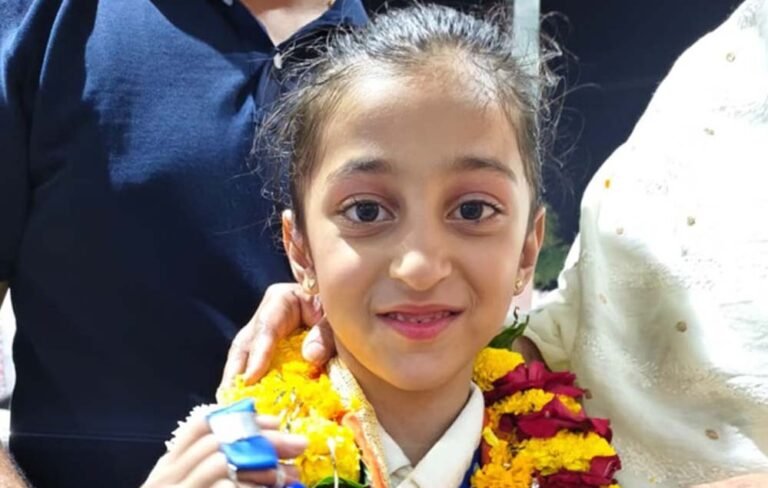 मणिकर्णिका का कमाल! पहली राष्ट्रीय स्पर्धा में इंदौर की बेटी ने हासिल किया स्वर्ण पदक