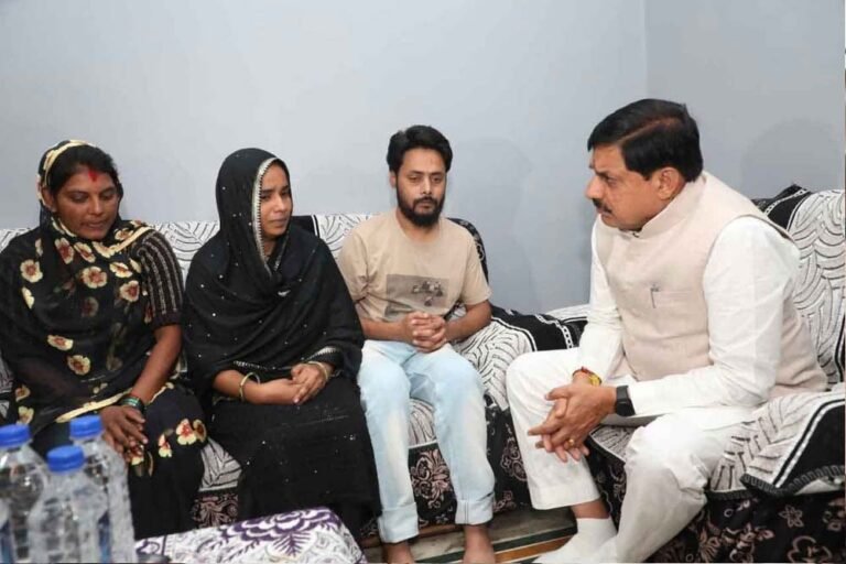 CM मोहन यादव का संवेदनशील कदम: कफ सिरप कांड में बीमार बच्चों का हाल जानने पहुंचे नागपुर