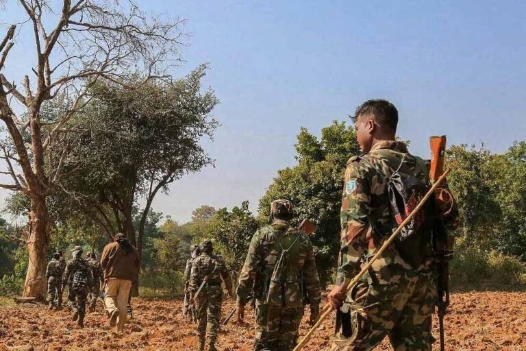 मप्र के बालाघाट में नक्सली मुठभेड़, कलकत्ता के जंगलों में सुरक्षाबलों की कार्रवाई