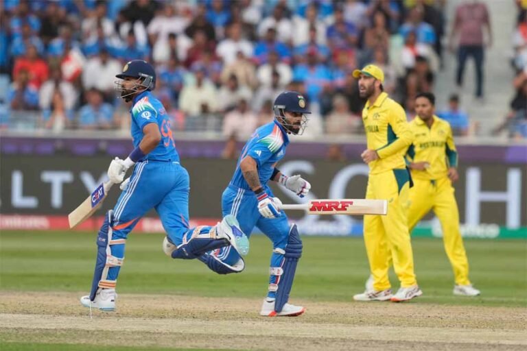 रोहित-अय्यर की जोड़ी ने मचाई तबाही, भारत ने ऑस्ट्रेलिया को दिया 265 रन का टारगेट