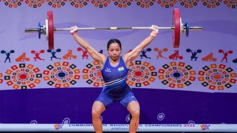 Mirabai Chanu का कमाल: वर्ल्ड वेटलिफ्टिंग चैंपियनशिप 2025 में भारत की झोली में सिल्वर