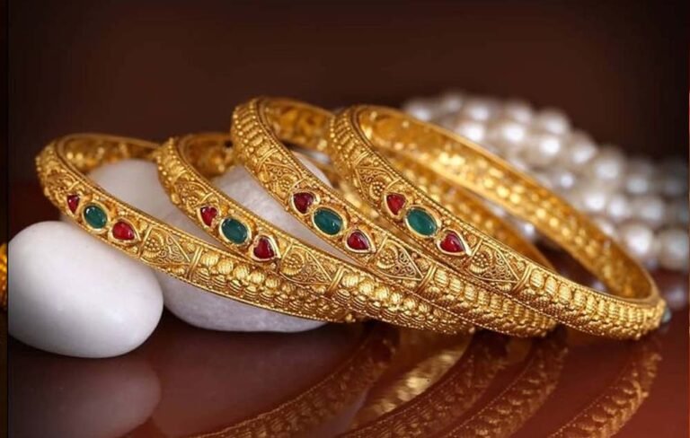 आज के सोना-चांदी रेट अपडेट: चांदी में गिरावट, सोने में फिर तेजी