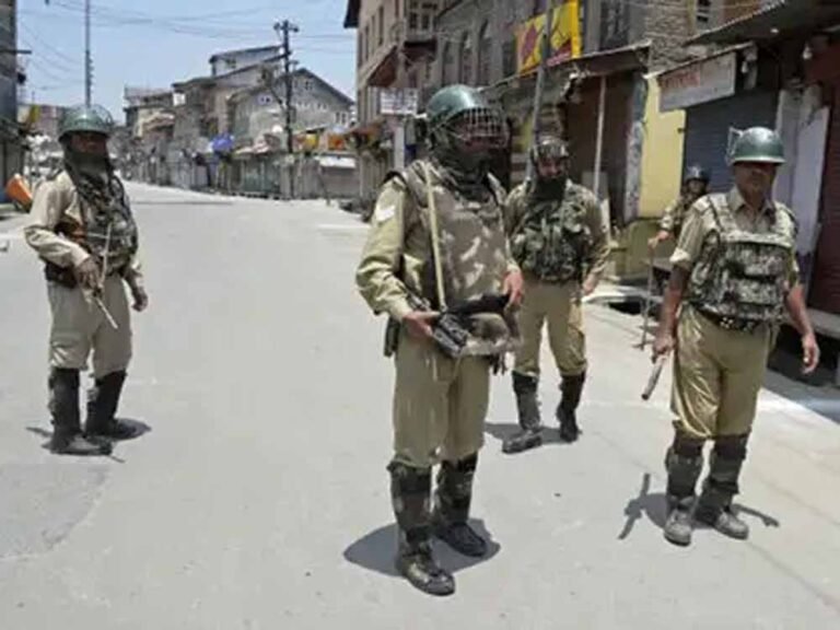 सुरक्षा एजेंसियों की कार्रवाई: जम्मू-कश्मीर में आतंकी मोहम्मद शरीफ की संपत्ति जब्त