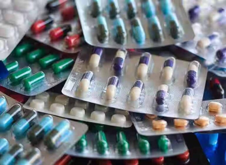 डॉक्टर भ्रष्टाचारी, मैं बेचता हूं नकली दवाएं: रीवा का वायरल वीडियो जगाए सवाल