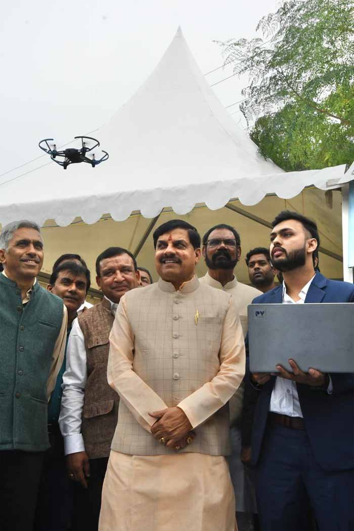मुख्यमंत्री डॉ. यादव ने भोपाल में ड्रोन टेक वर्कशॉप एक्सपो 2025 को किया संबोधित