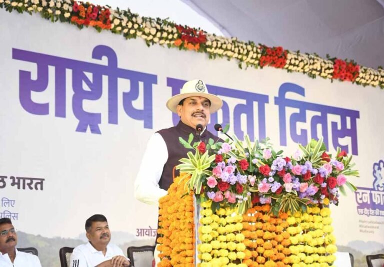 सरदार पटेल के दूरदर्शी नेतृत्व, अटूट इच्छाशक्ति और अदम्य देश भक्ति ने भारत को एक सूत्र में बांधा