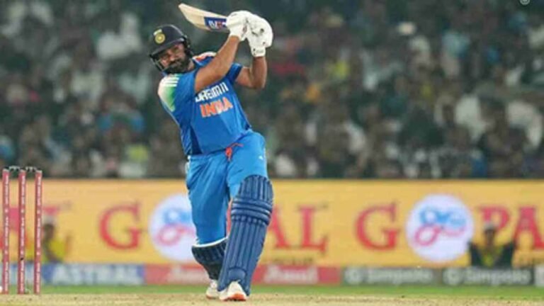 237 रन के लक्ष्य की ओर बढ़ा भारत, कप्तान रोहित और शुभमन गिल संभाल रहे मोर्चा