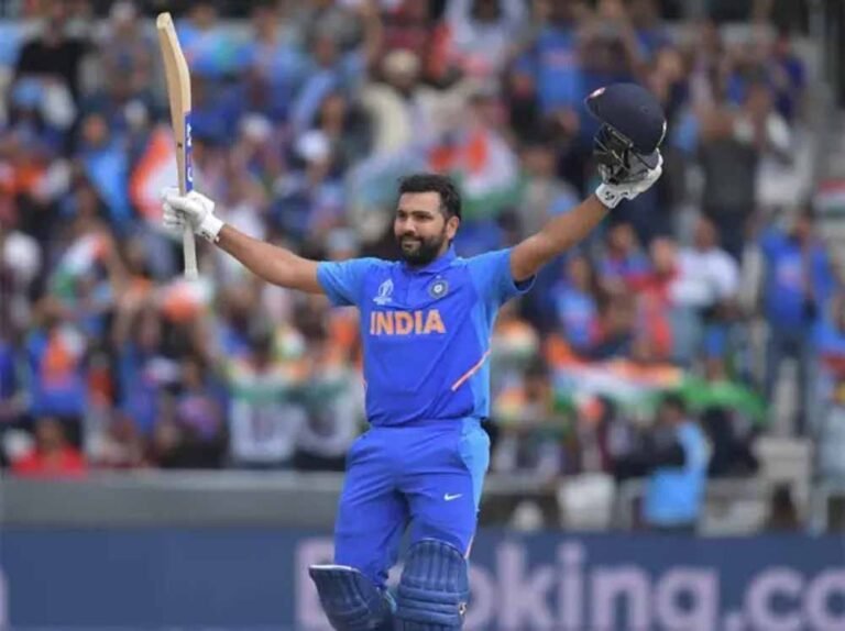 क्रिकेट इतिहास में रोहित शर्मा का अनोखा कारनामा, फील्डिंग शतक के साथ बढ़ी उपलब्धियों की लंबी फेहरिस्त