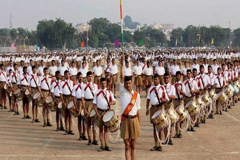 RSS कार्यक्रम को नहीं मिली मंजूरी, कर्नाटक सरकार के निर्णय पर गरमाई सियासत
