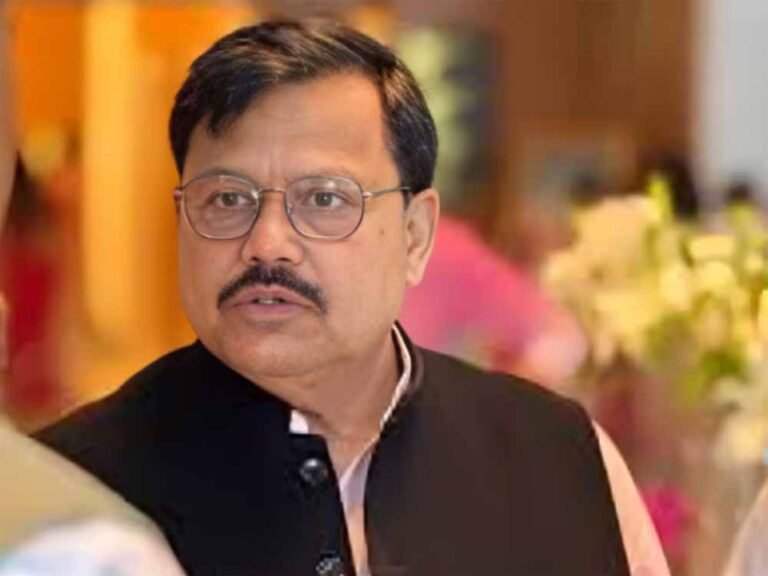 अंतिम पंक्ति के व्यक्ति तक पहुंचे जनकल्याणकारी योजनाओं का लाभ : ऊर्जा मंत्री तोमर